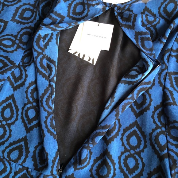 Zara The Sadie Dress Blue/Black Floral Women’s Juniors Size L Chiffon Flare& Fit - Picture 15 of 16